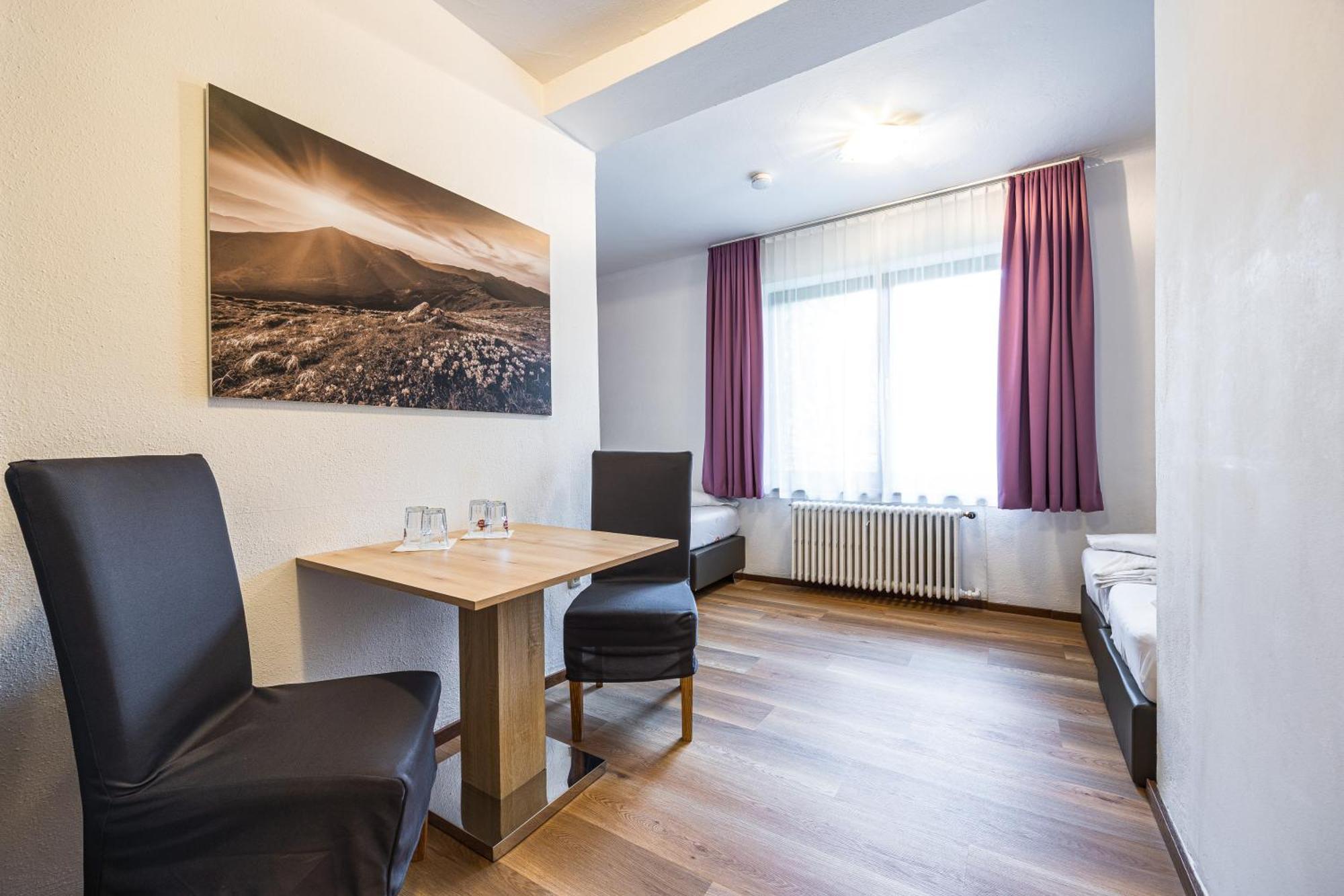 Guest house And Cityhotel Edelweiss - Self Check In 3*