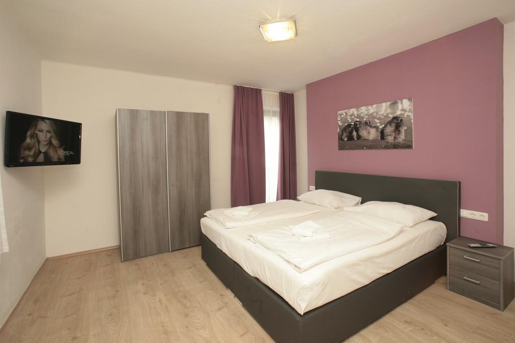 Edelweiss B&b, 24 - 7 Contactless Check-in Gasthof Zell am See